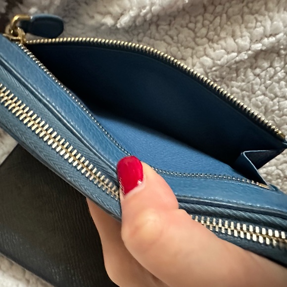 Prada wallet - Picture 8 of 16